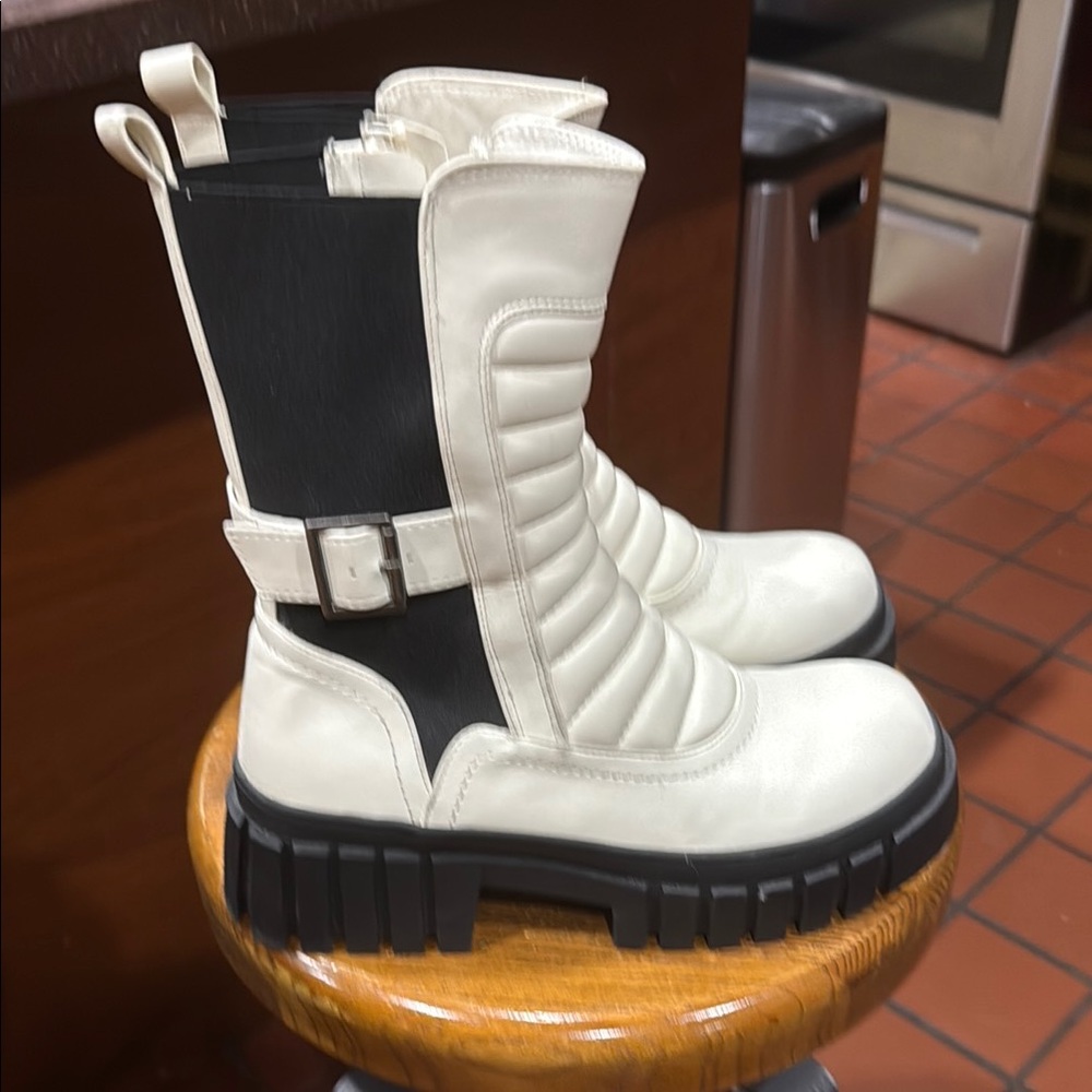 MIA Women's Combat Boots - White and Black